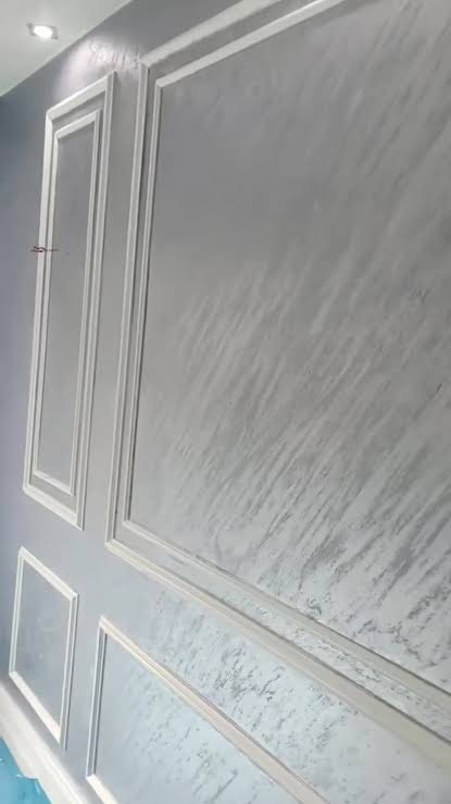 Çıtalı panellerde gümüş dekoratif boya